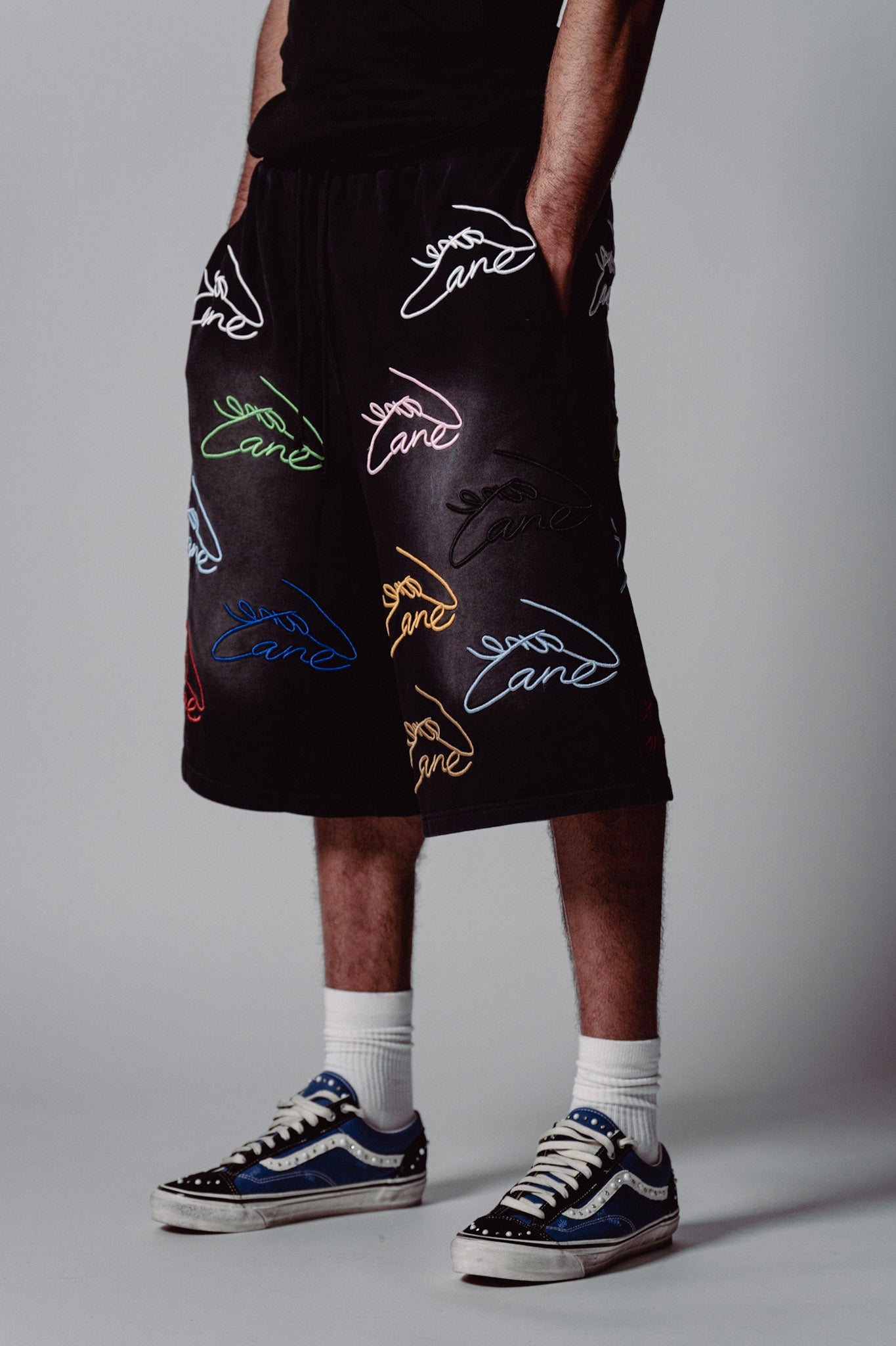 Blanco Scribble Shorts