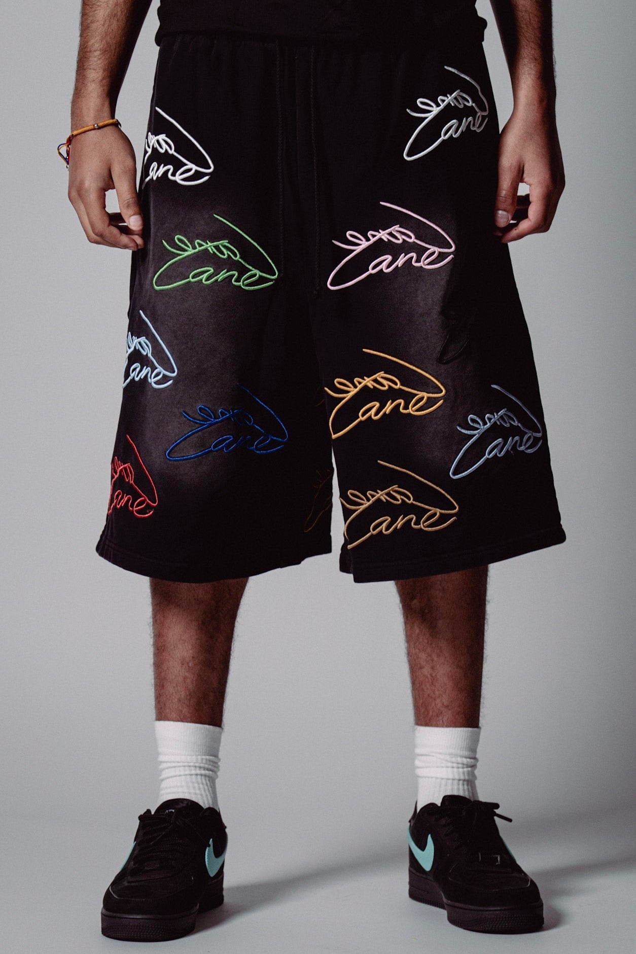 Blanco Scribble Shorts